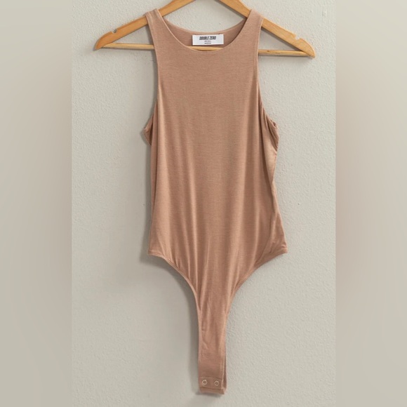 Tan Sleeveless Bodysuit - Picture 2 of 4